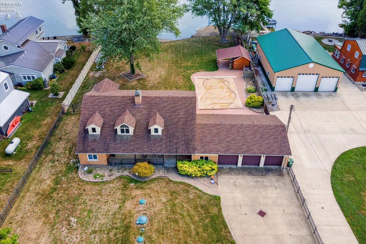 1086 E Hickory Grove Road