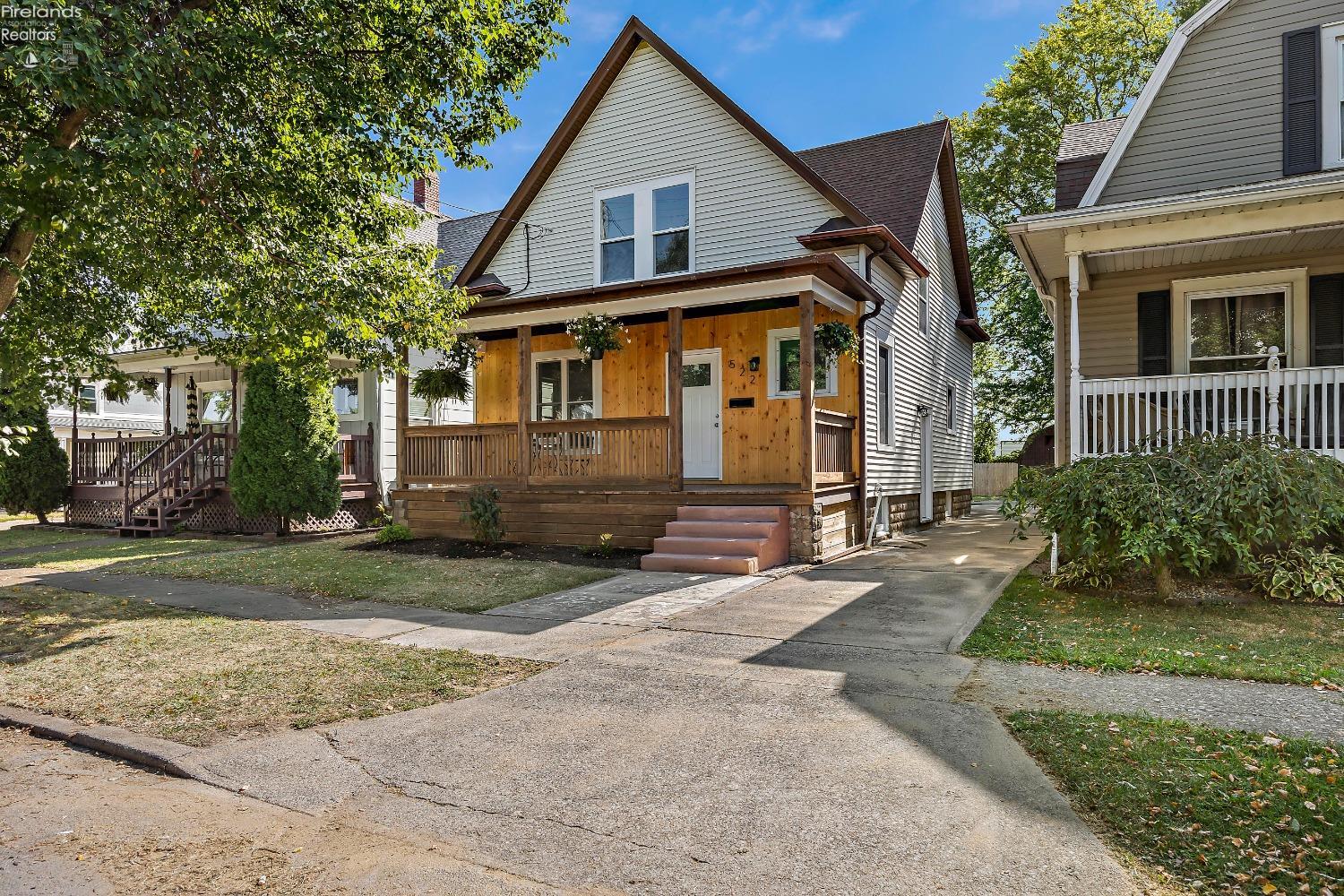 522 McEwen Street