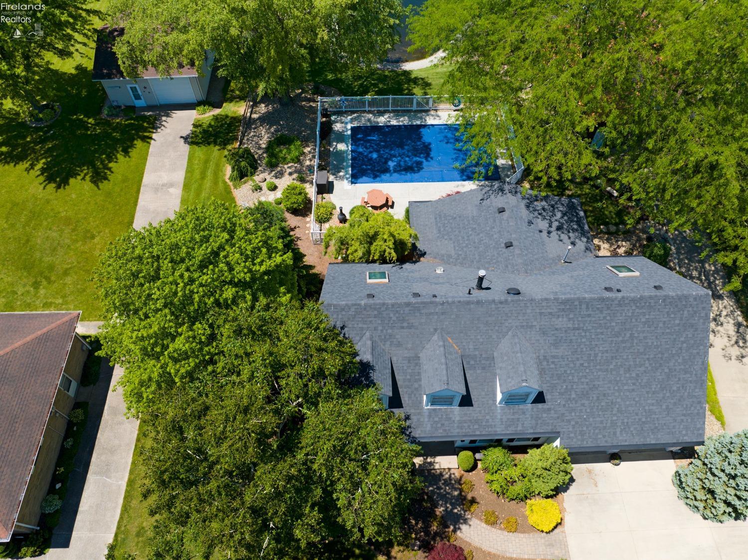 819 Maple Avenue