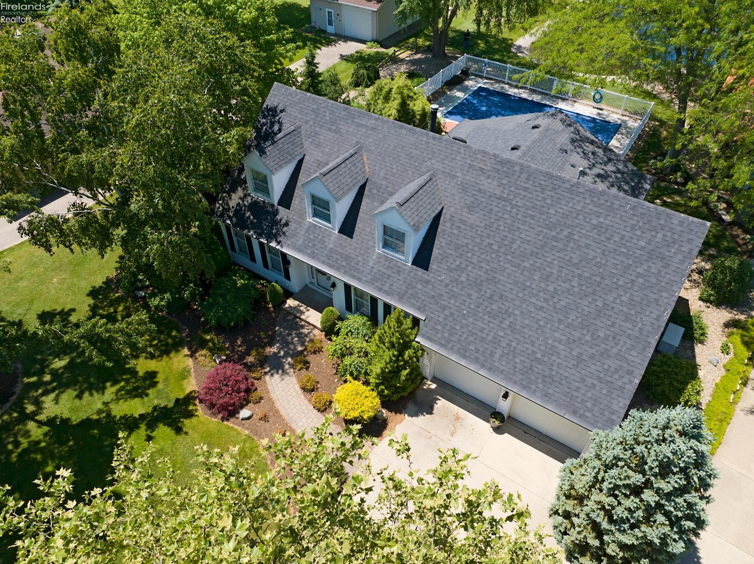 819 Maple Avenue