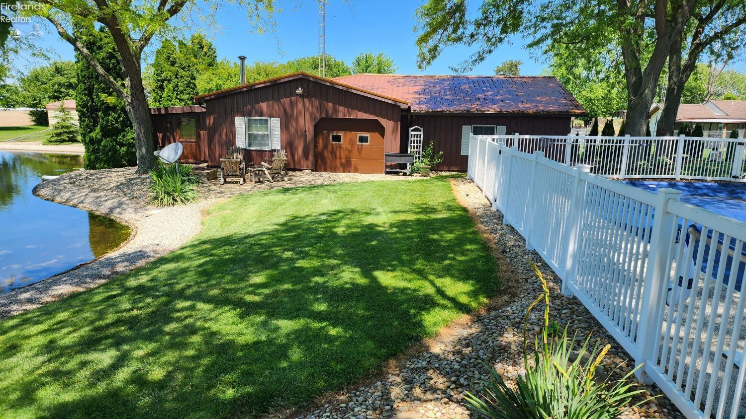 819 Maple Avenue
