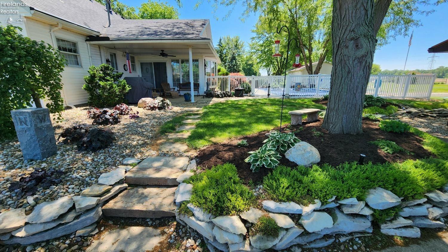 819 Maple Avenue
