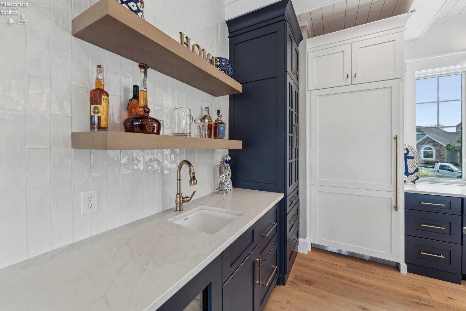 4423 E Forest Glen Lane Lane