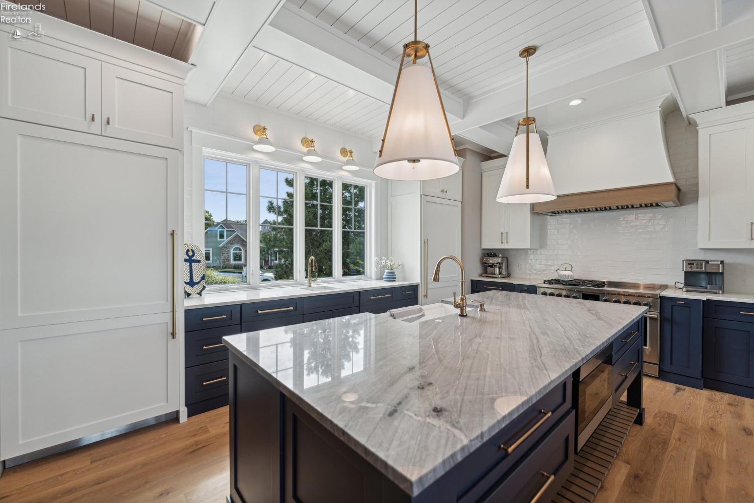 4423 E Forest Glen Lane Lane