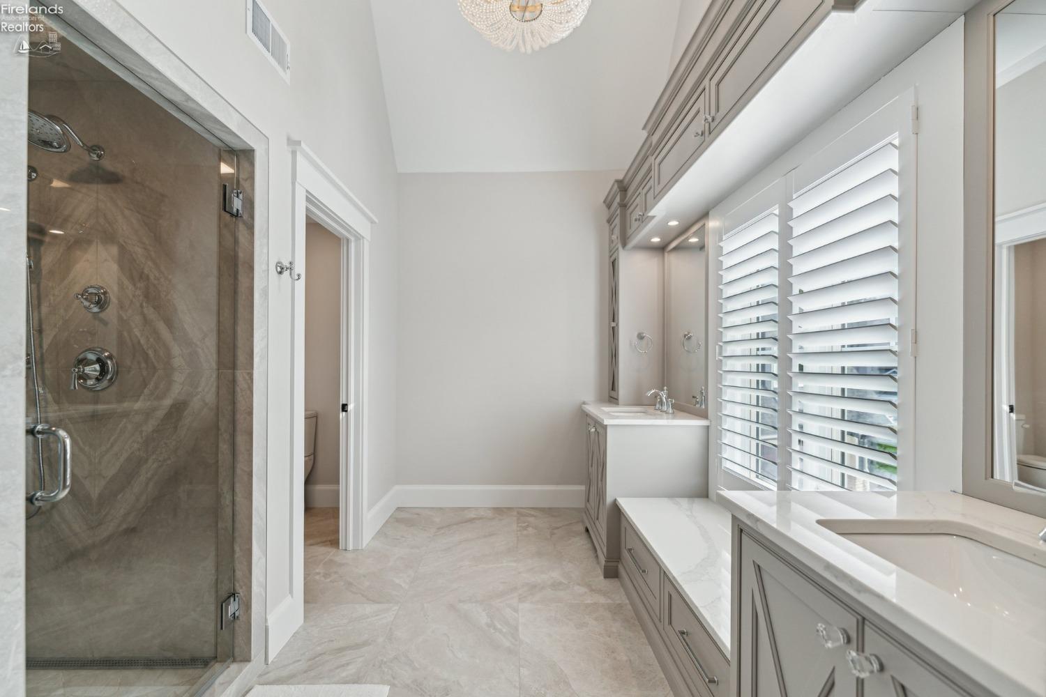 4423 E Forest Glen Lane Lane