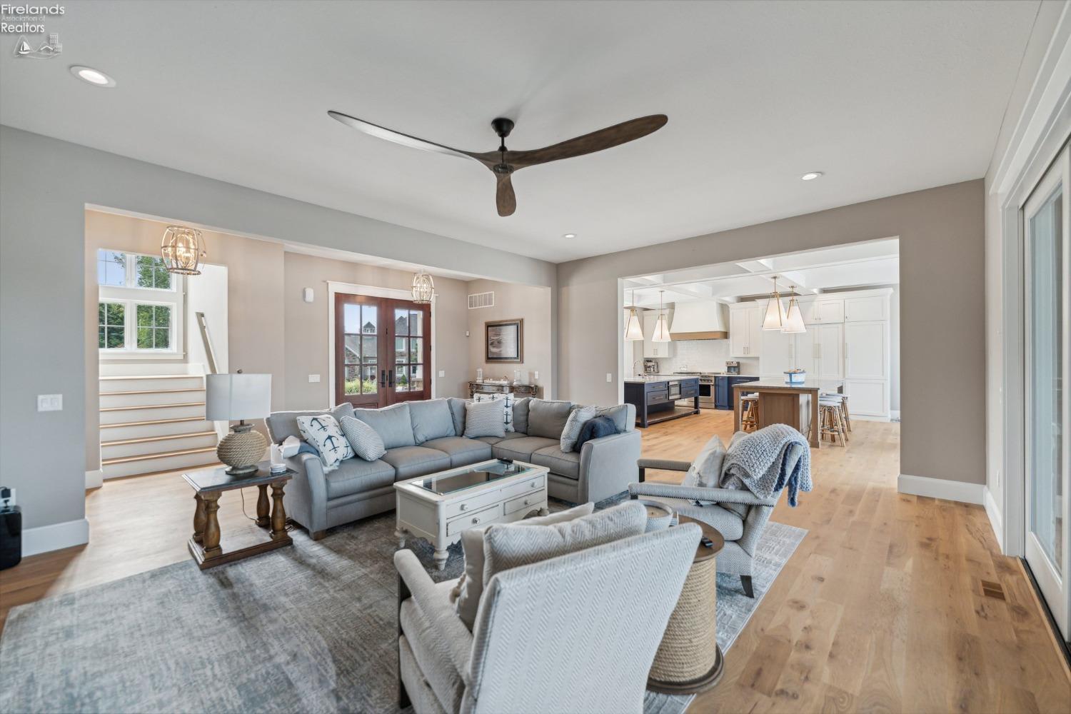 4423 E Forest Glen Lane Lane