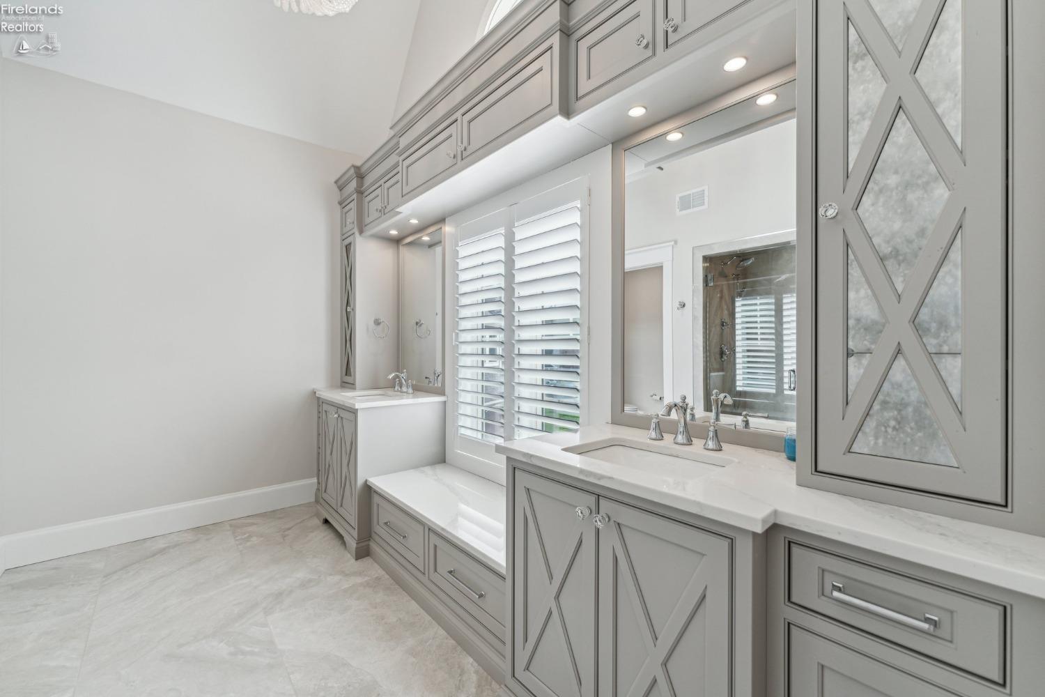 4423 E Forest Glen Lane Lane