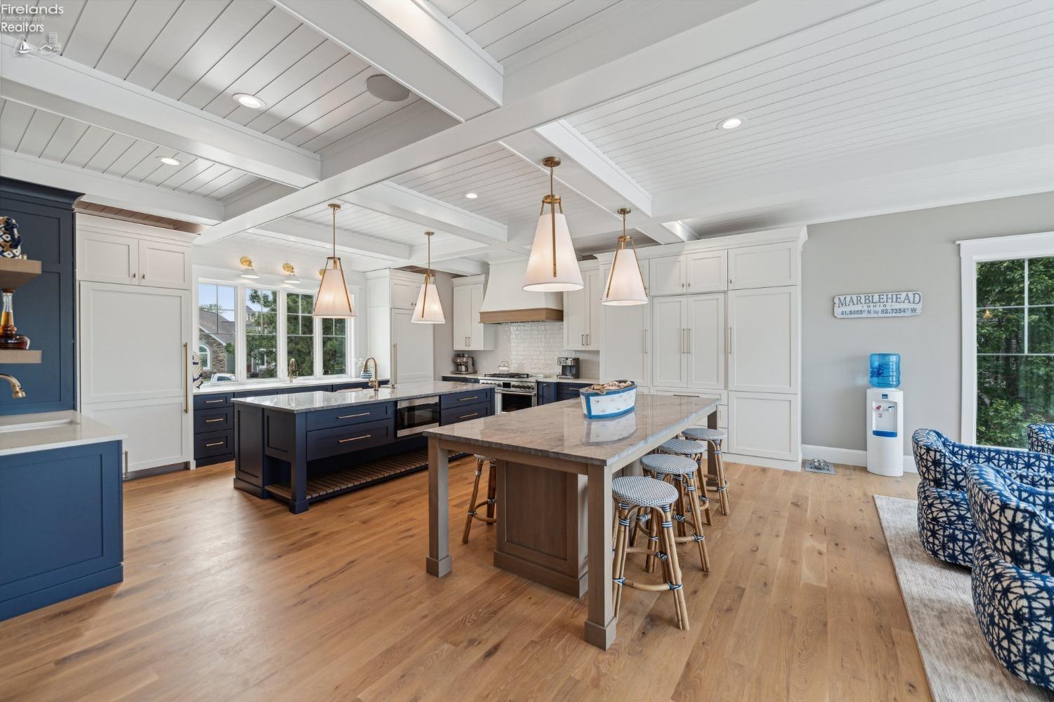 4423 E Forest Glen Lane Lane