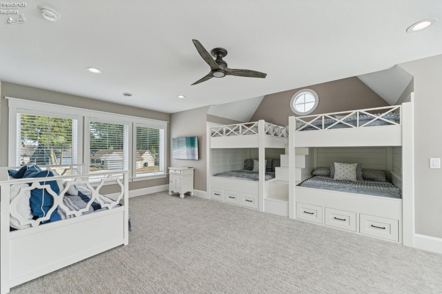 4423 E Forest Glen Lane Lane