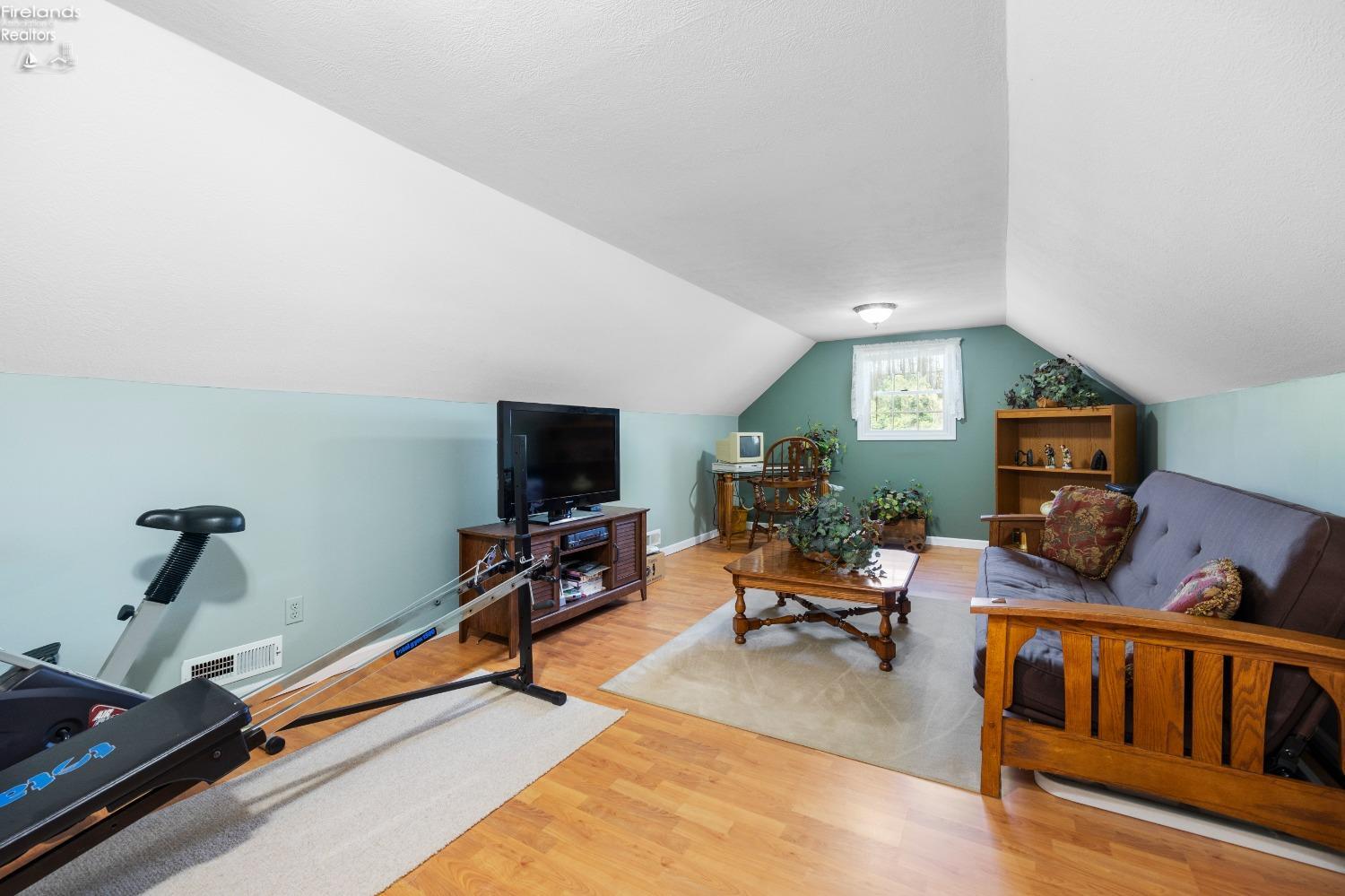 549 Co Rd 157