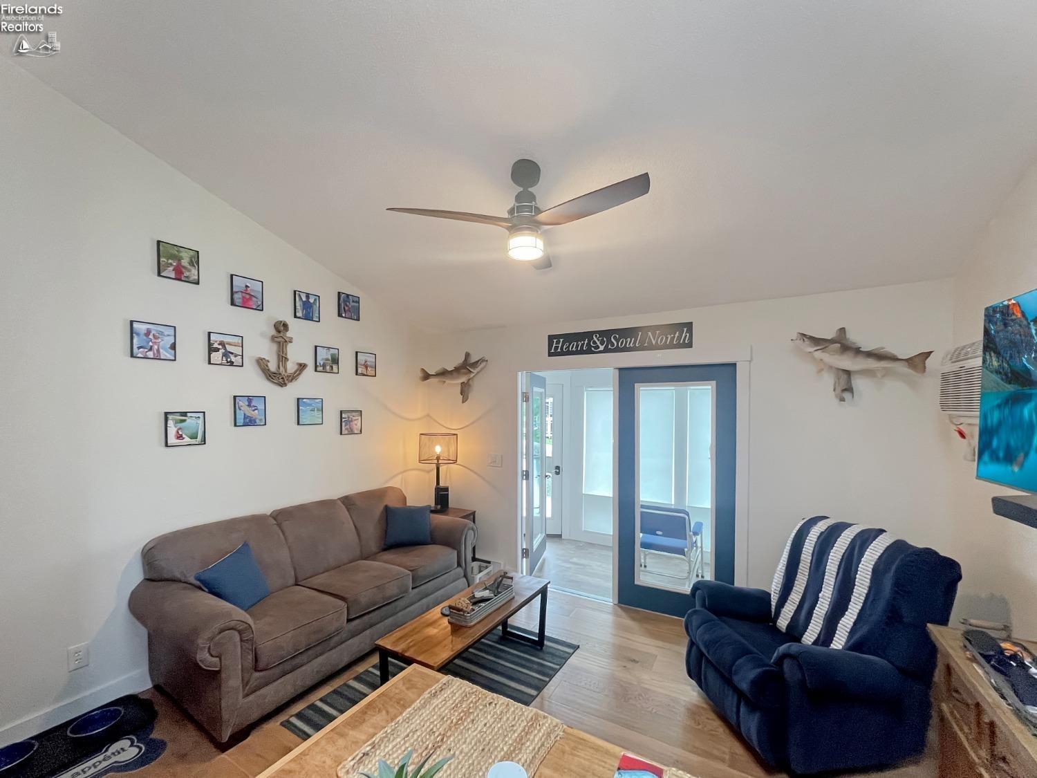 6316 N Harris Harbor Drive