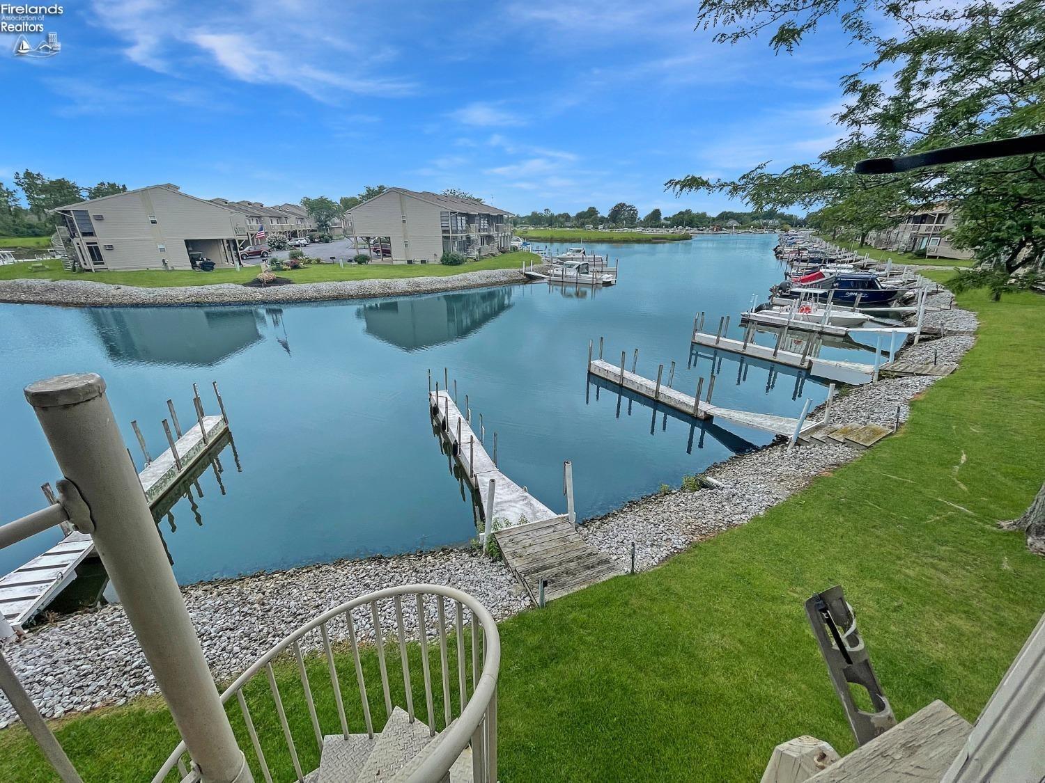 6316 N Harris Harbor Drive