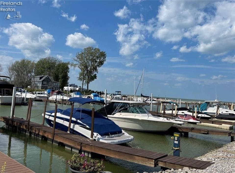 47 N Schooner Point