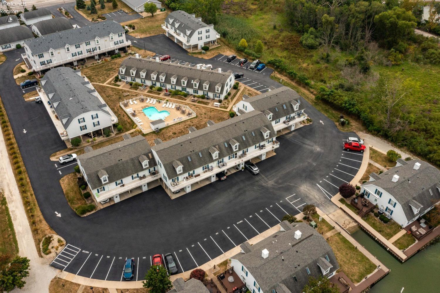 47 N Schooner Point