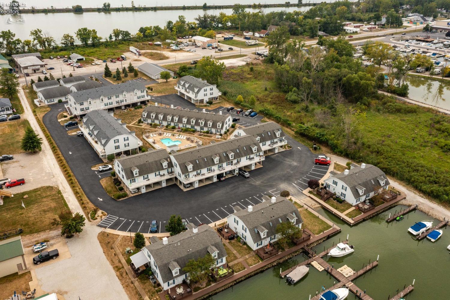 47 N Schooner Point