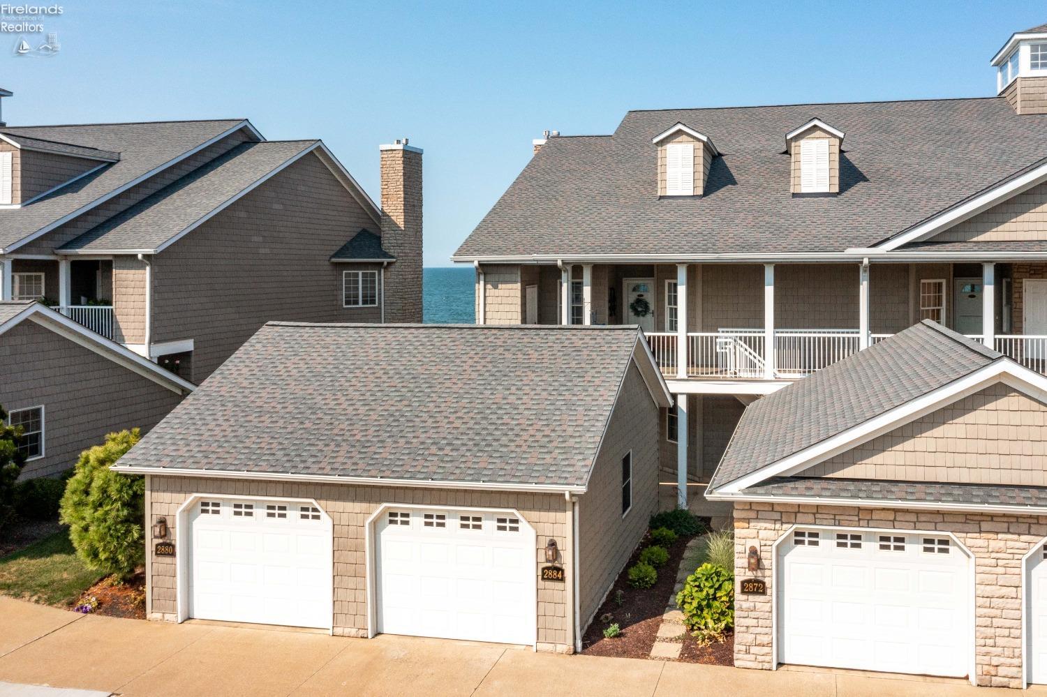 2884 Whispering Shores