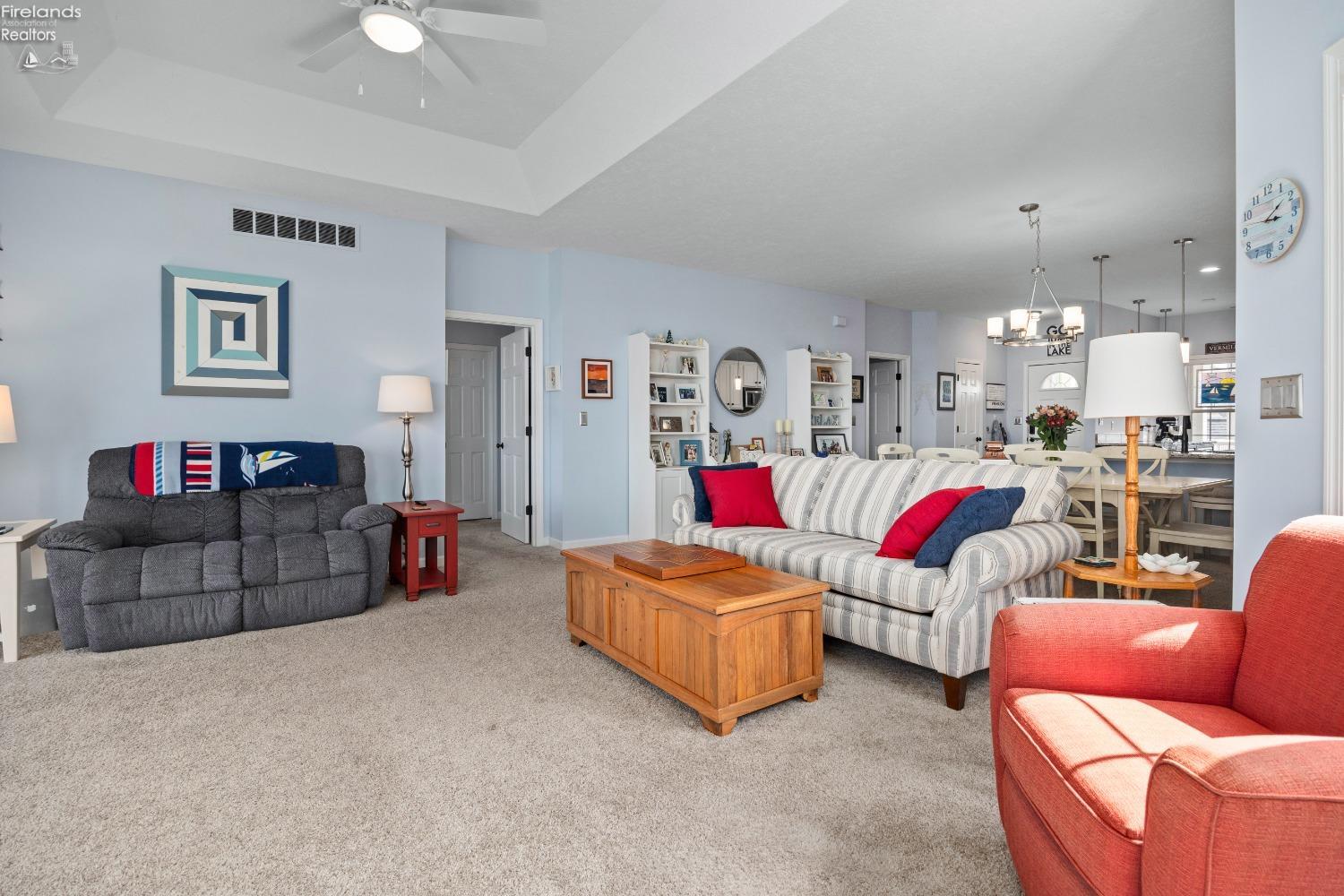 2884 Whispering Shores