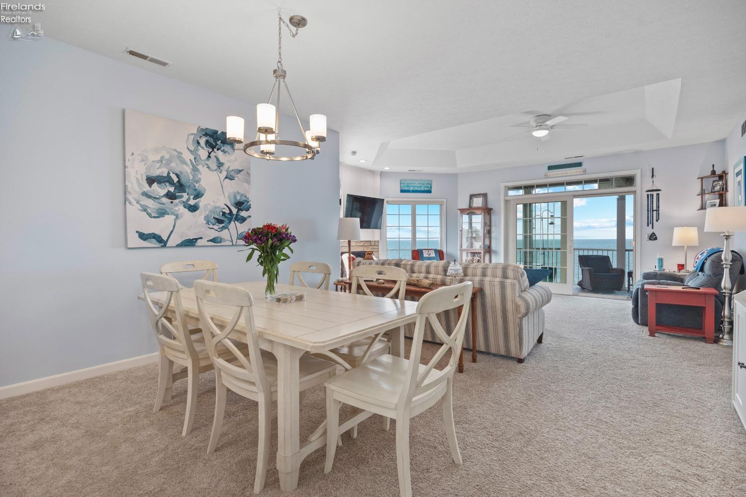 2884 Whispering Shores