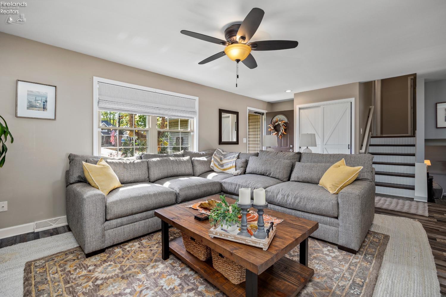 402 Oaknoll Drive
