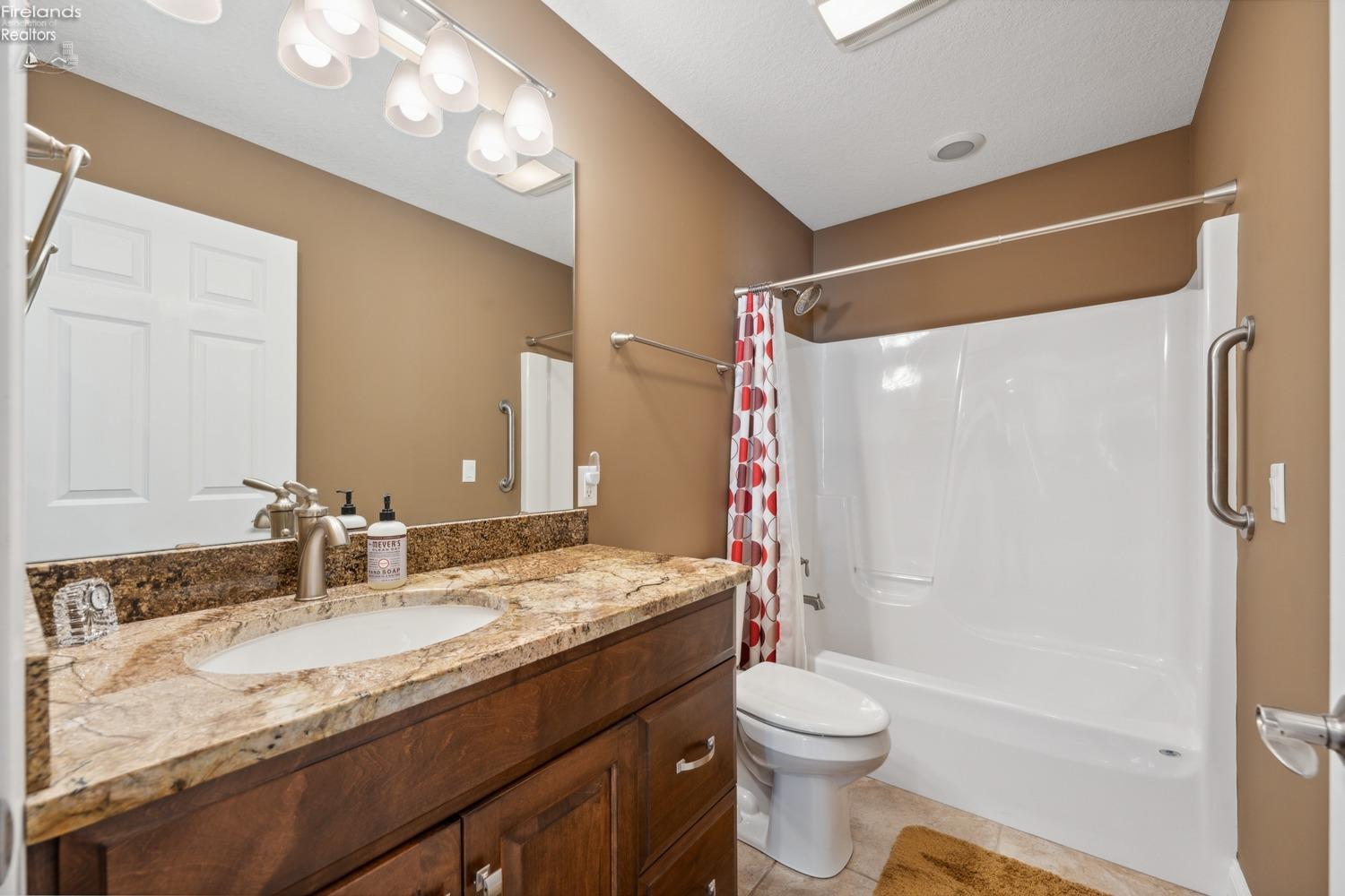 1509 Northpoint Drive 3-1