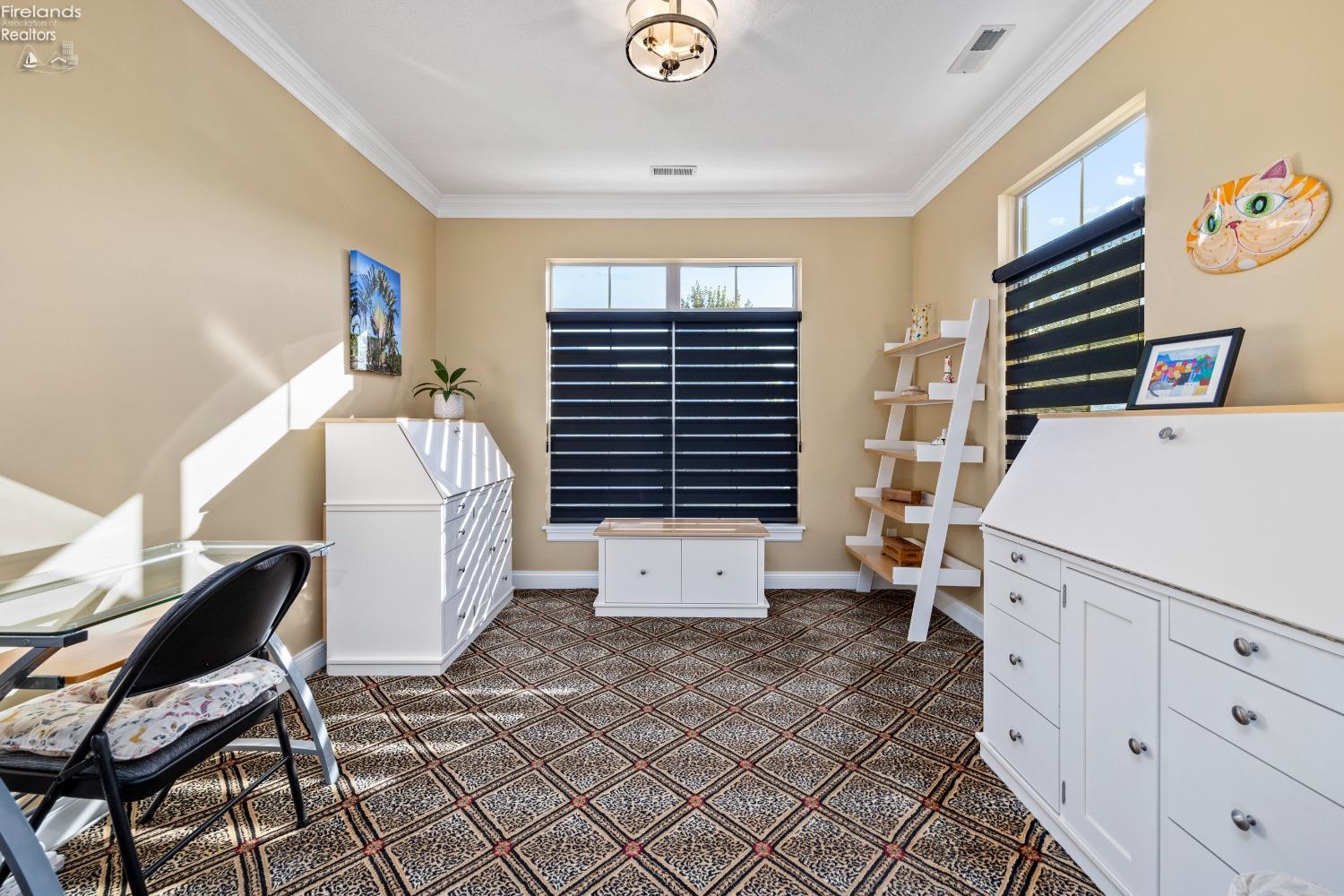 2771 Canterbury Circle