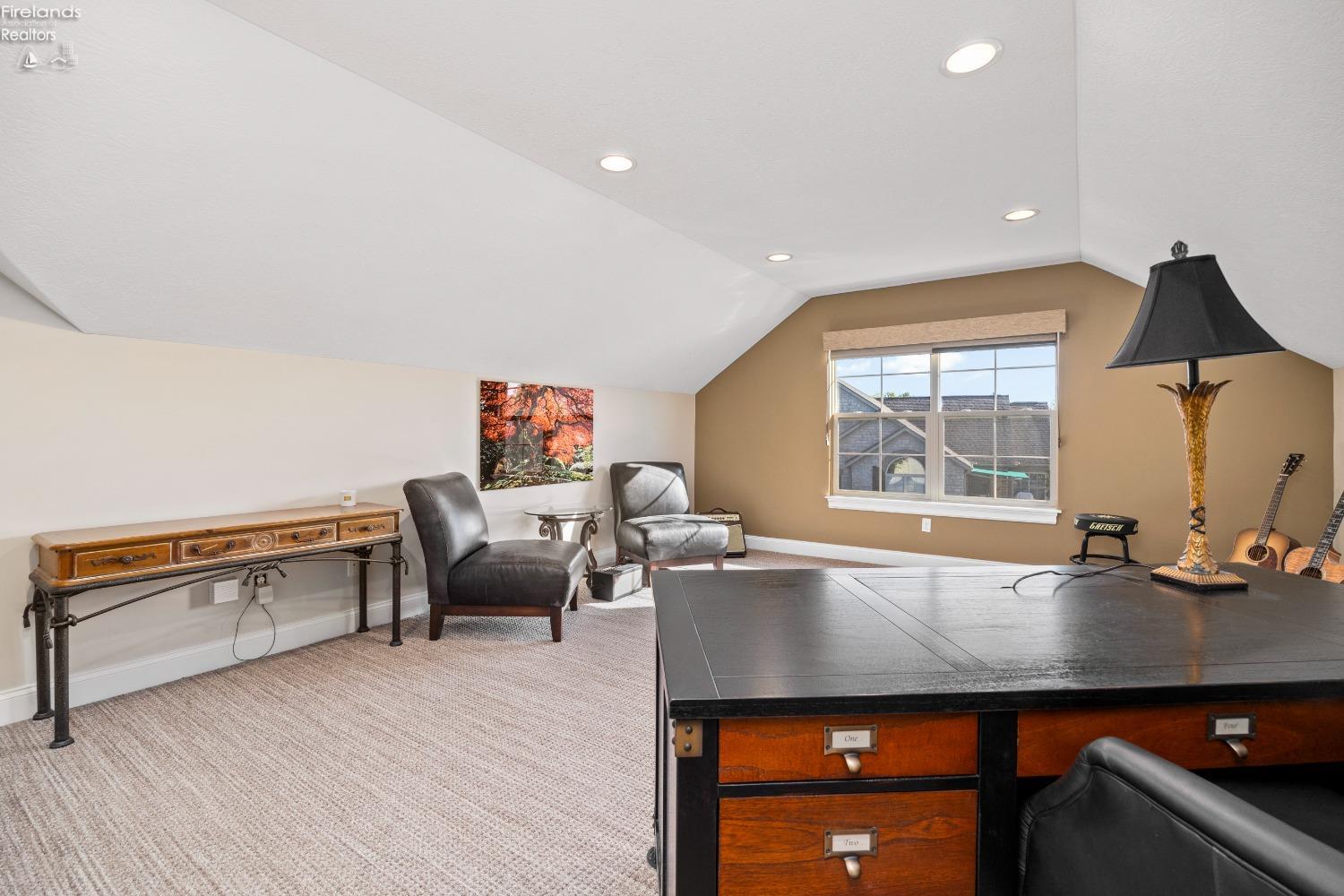 2771 Canterbury Circle