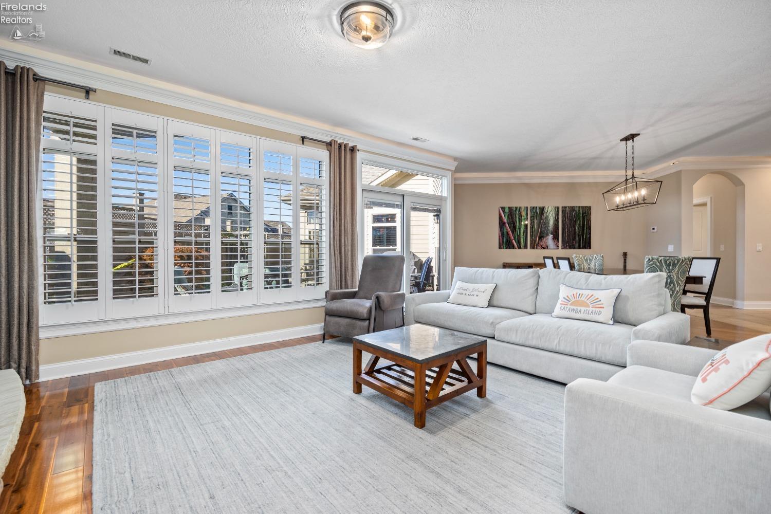 2771 Canterbury Circle