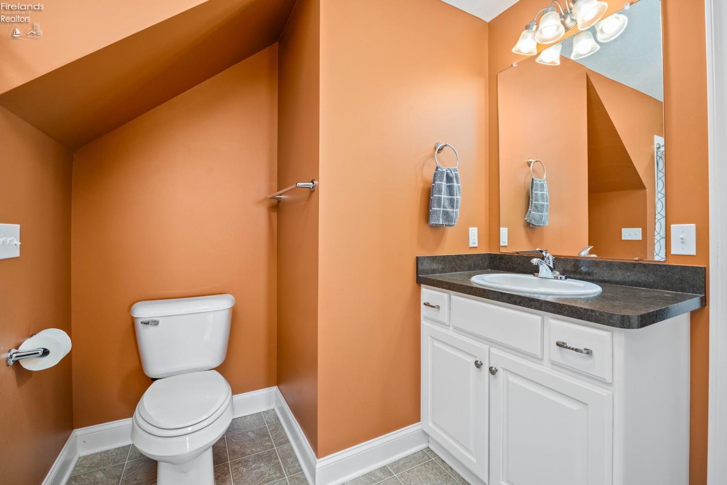 2771 Canterbury Circle
