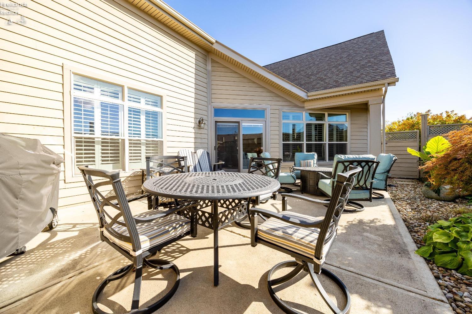 2771 Canterbury Circle