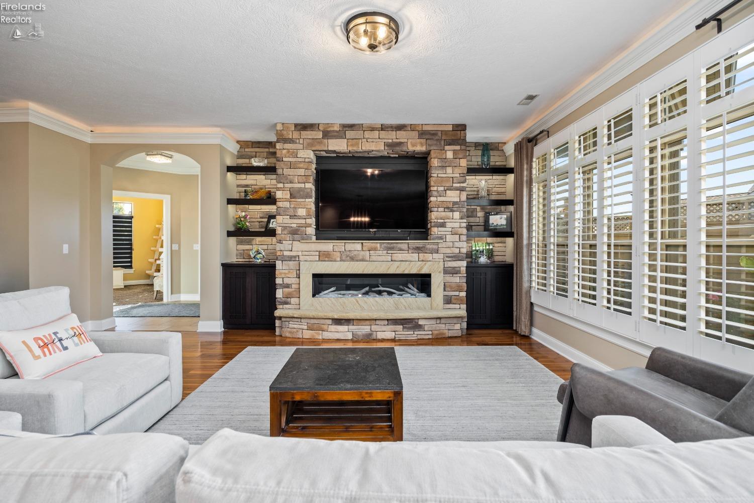 2771 Canterbury Circle