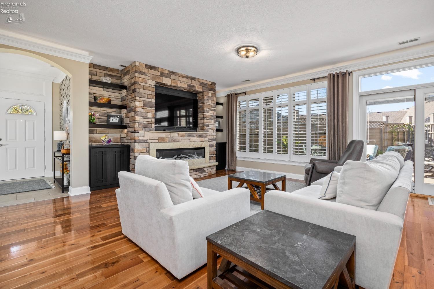 2771 Canterbury Circle