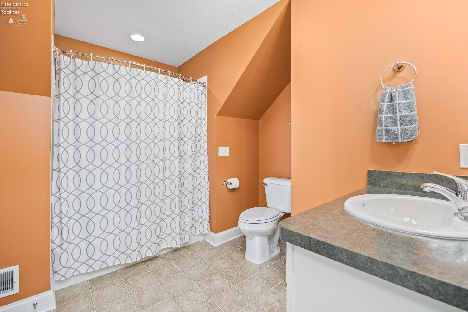 2771 Canterbury Circle