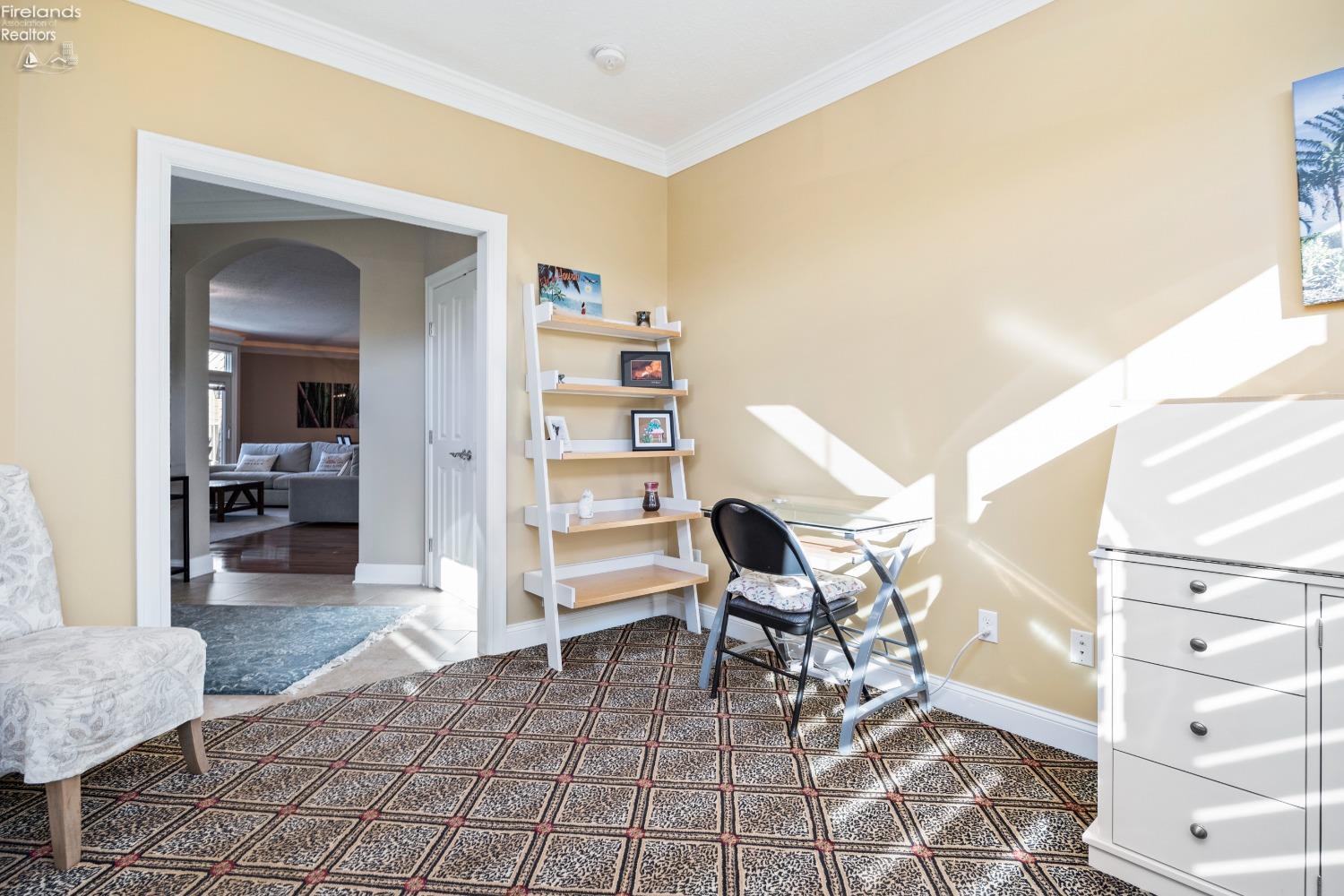 2771 Canterbury Circle