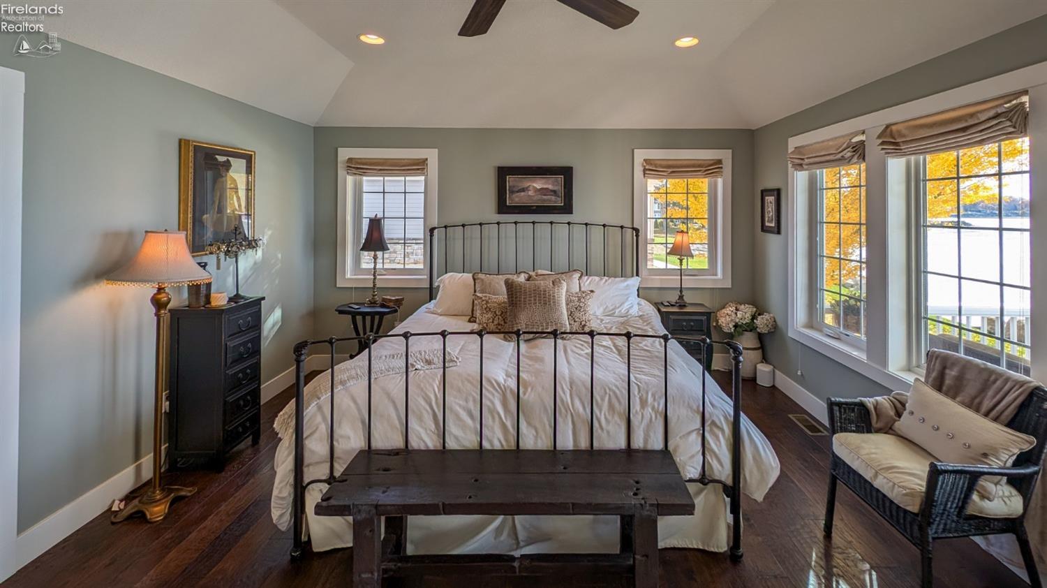 1394 N Overlook Drive