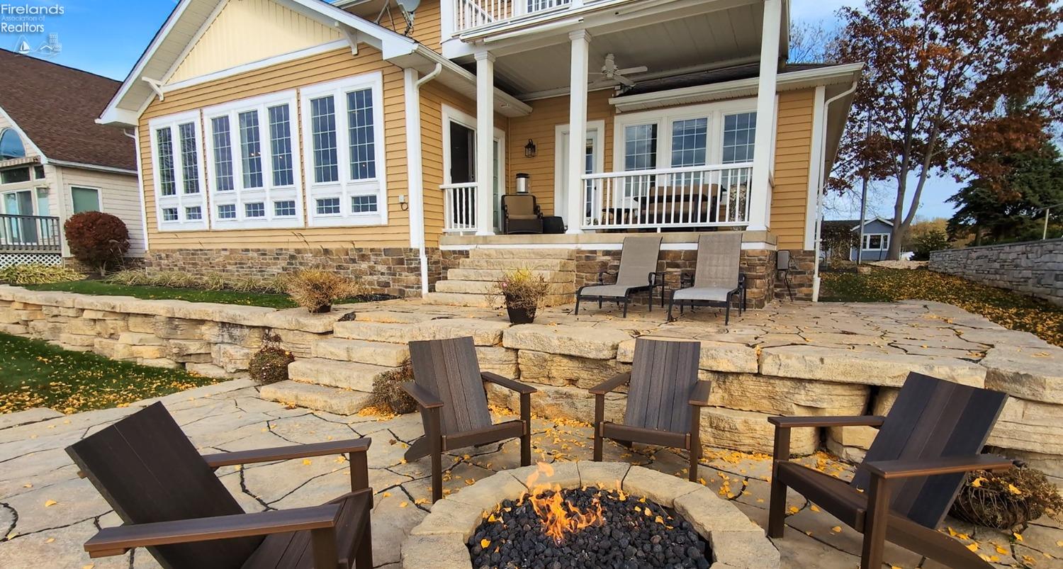 1394 N Overlook Drive