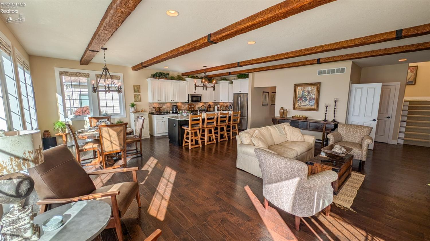 1394 N Overlook Drive