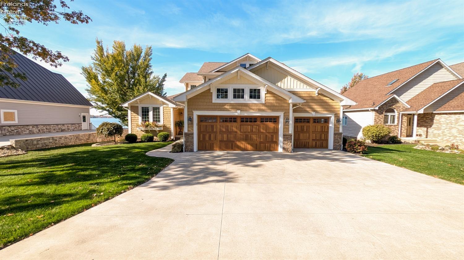 1394 N Overlook Drive
