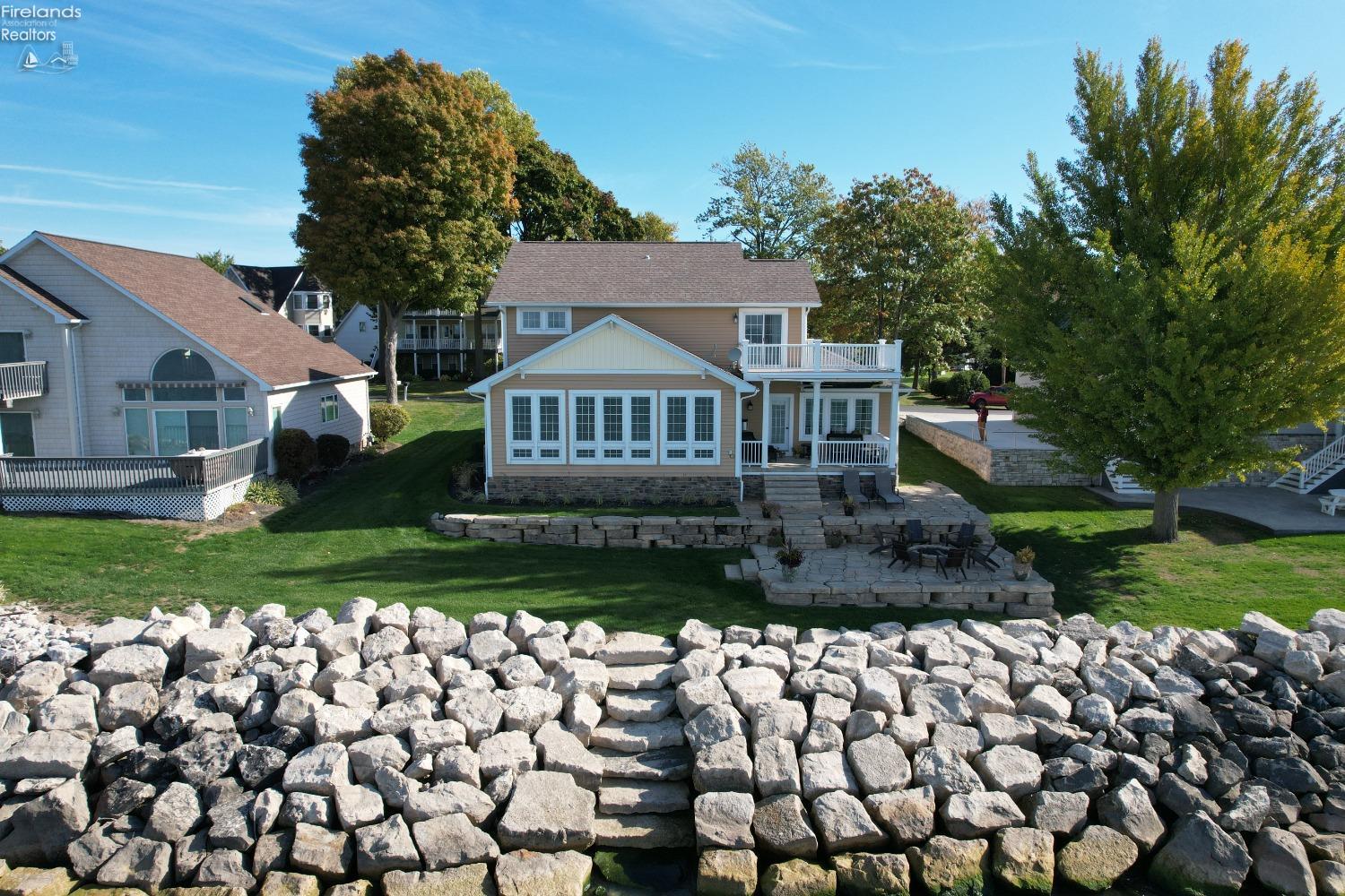 1394 N Overlook Drive