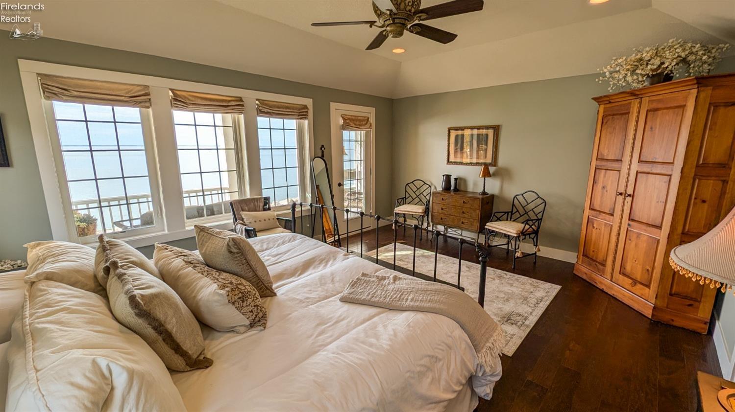 1394 N Overlook Drive