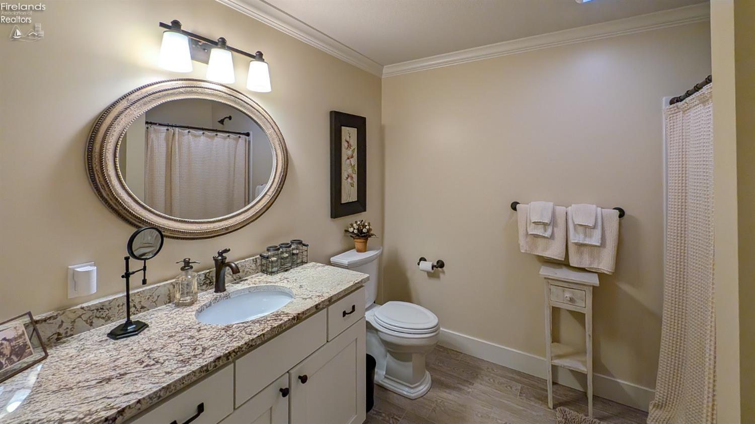 1394 N Overlook Drive