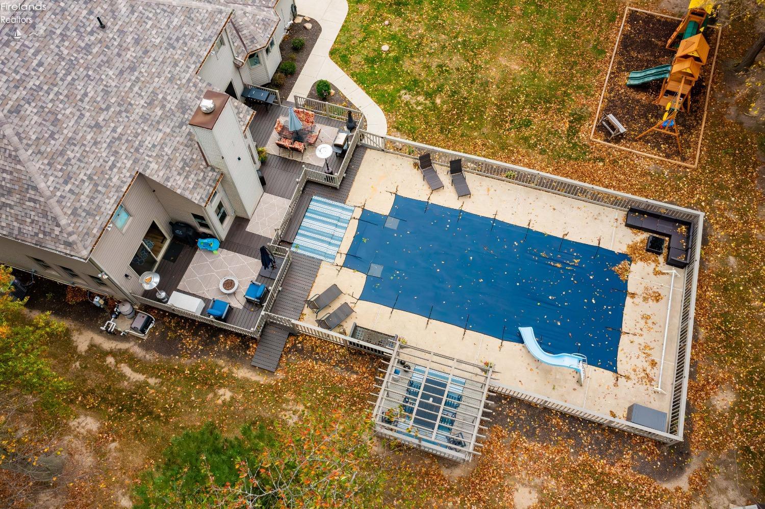 1800 Claus Rd.