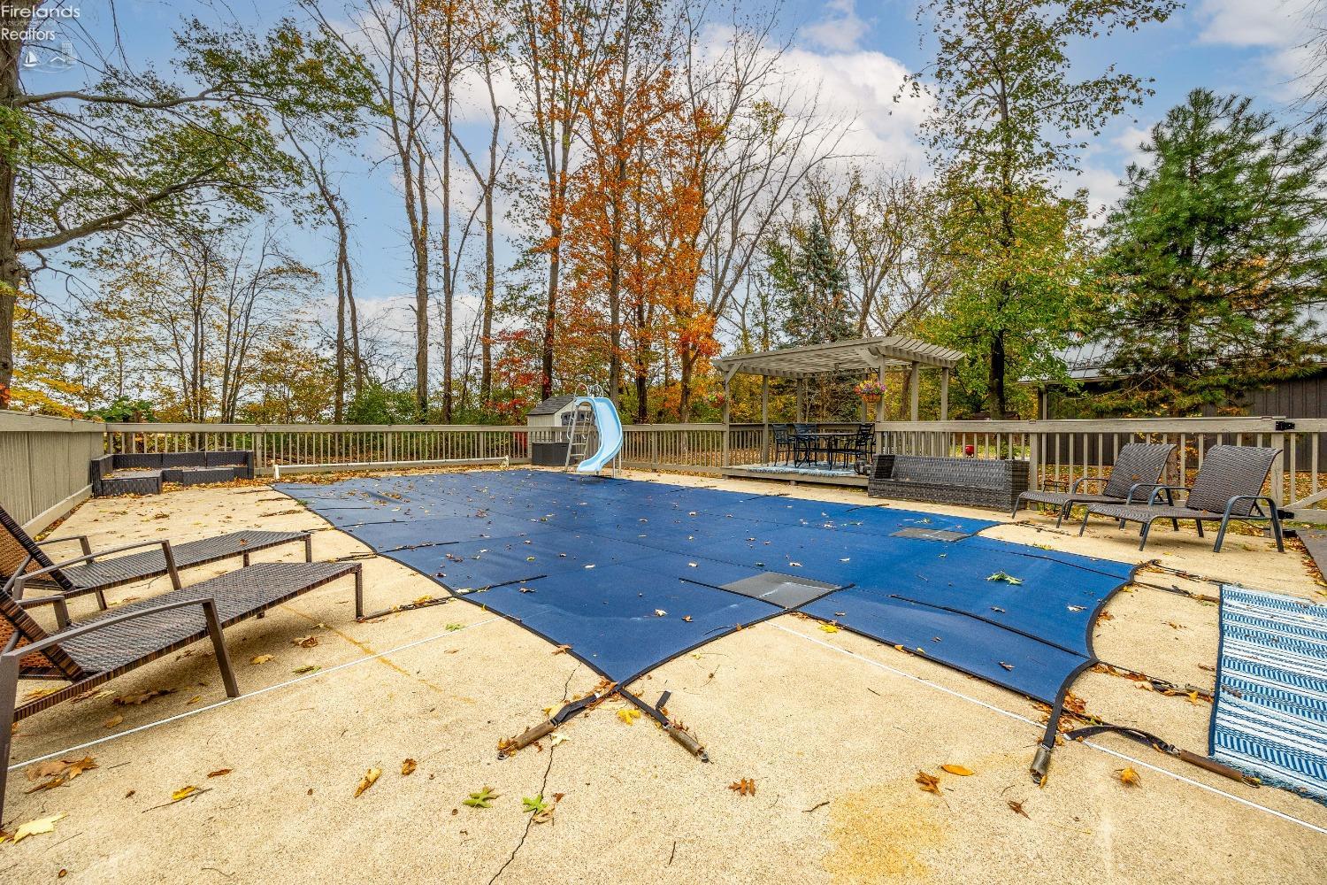 1800 Claus Rd.