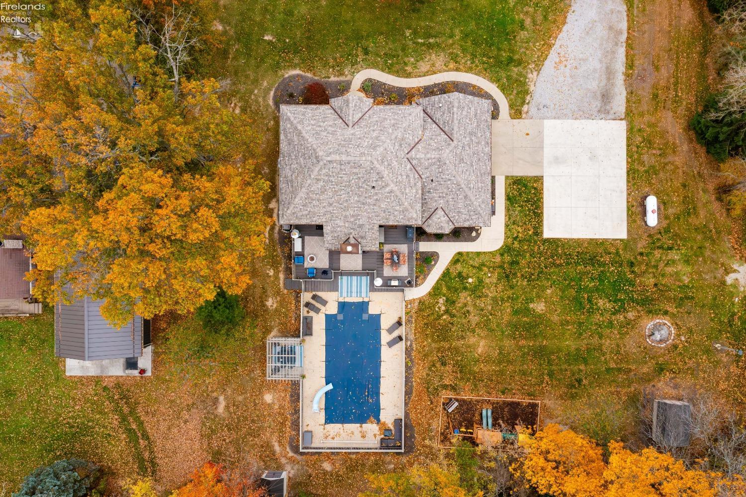 1800 Claus Rd.