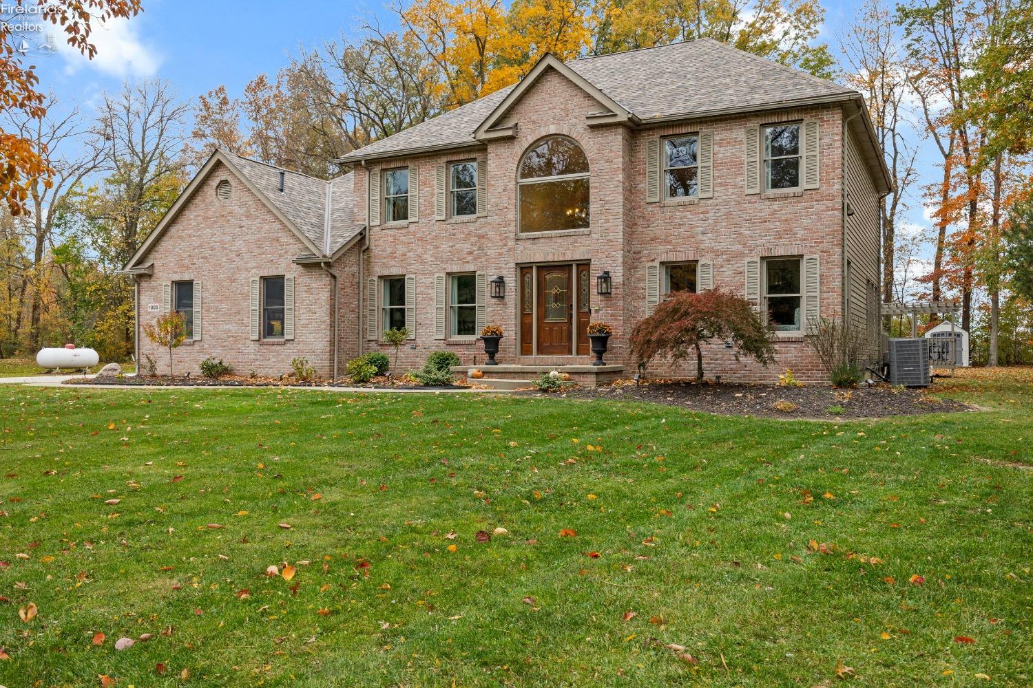 1800 Claus Rd.
