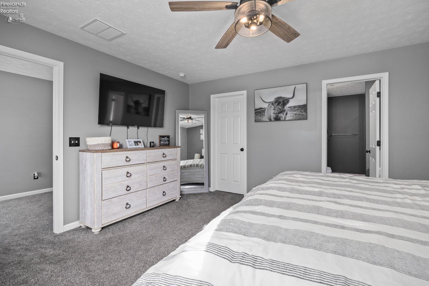 4661 Boulder Lane