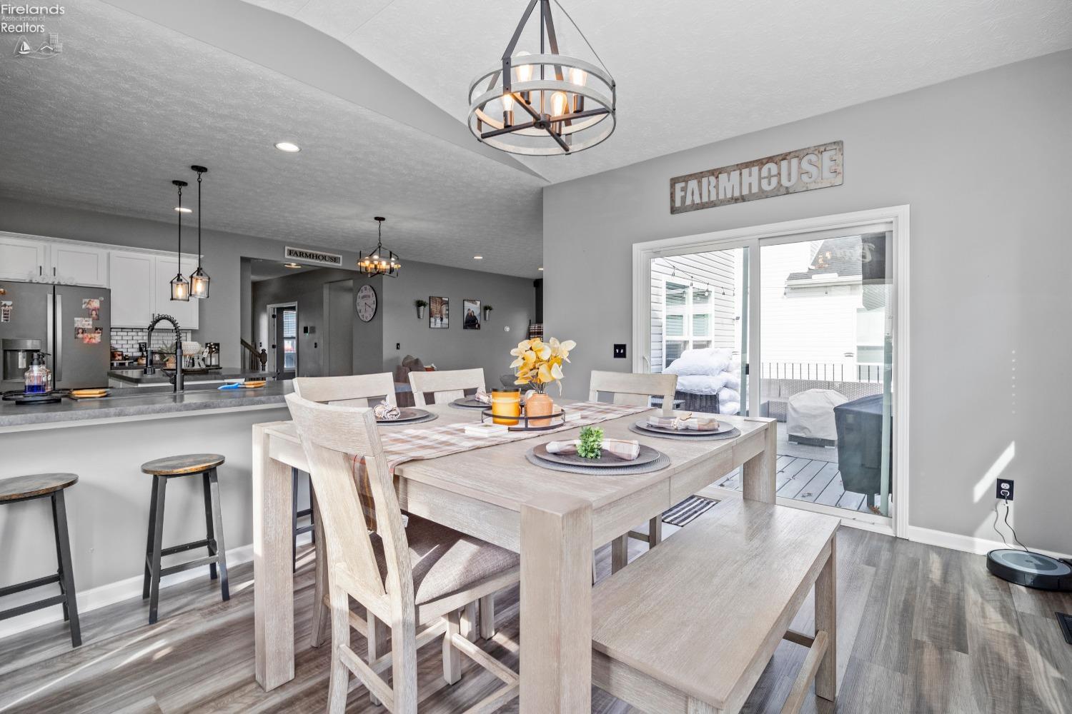 4661 Boulder Lane