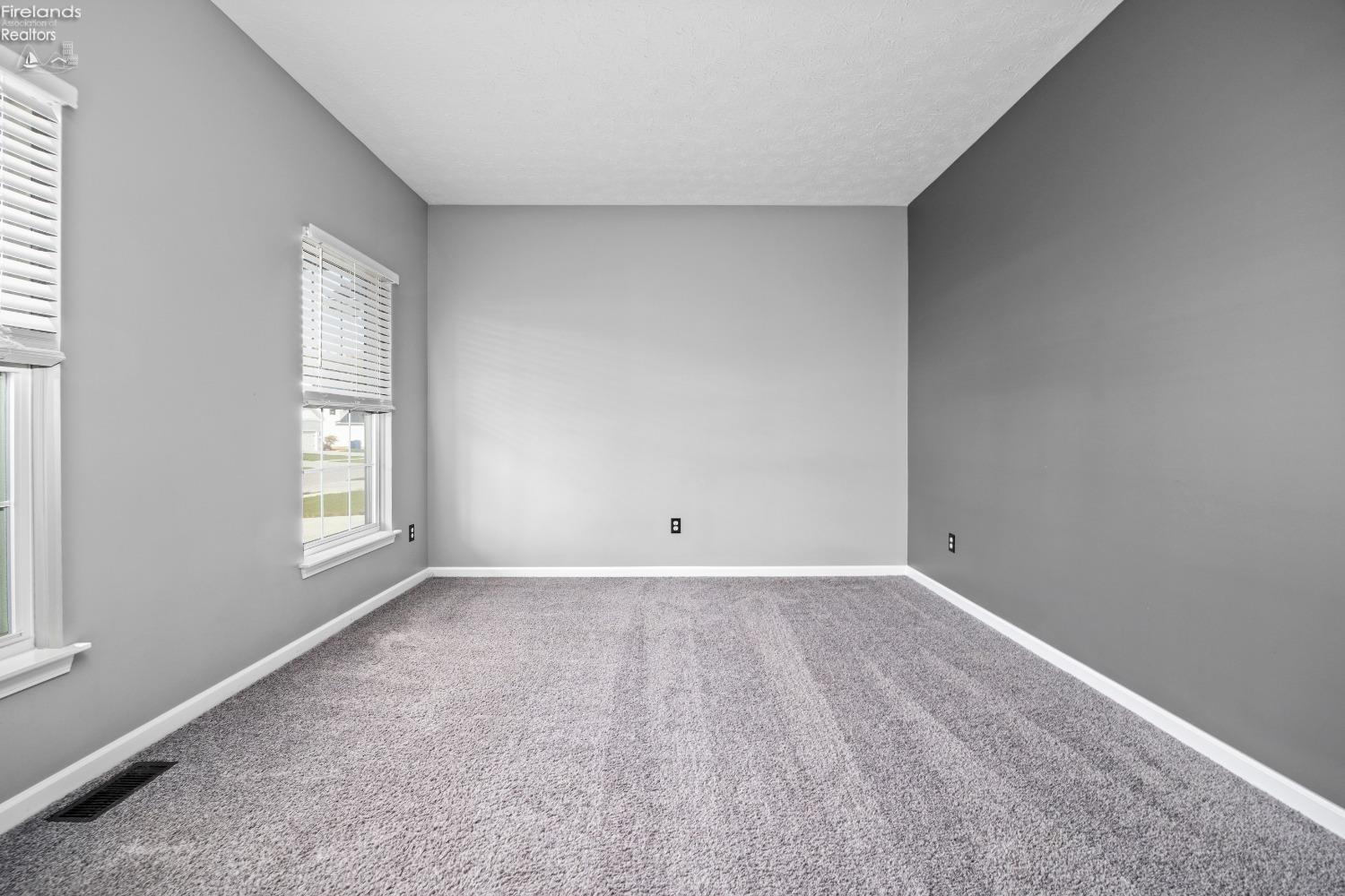4661 Boulder Lane