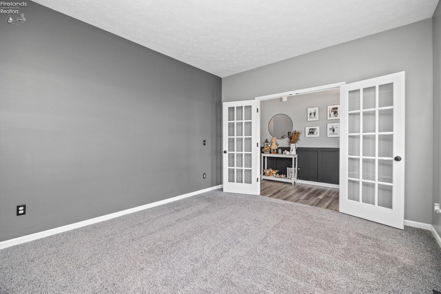 4661 Boulder Lane