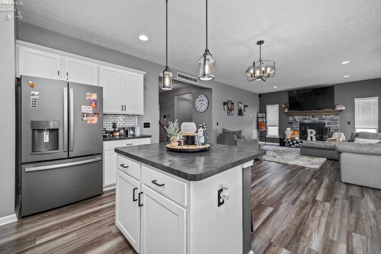 4661 Boulder Lane