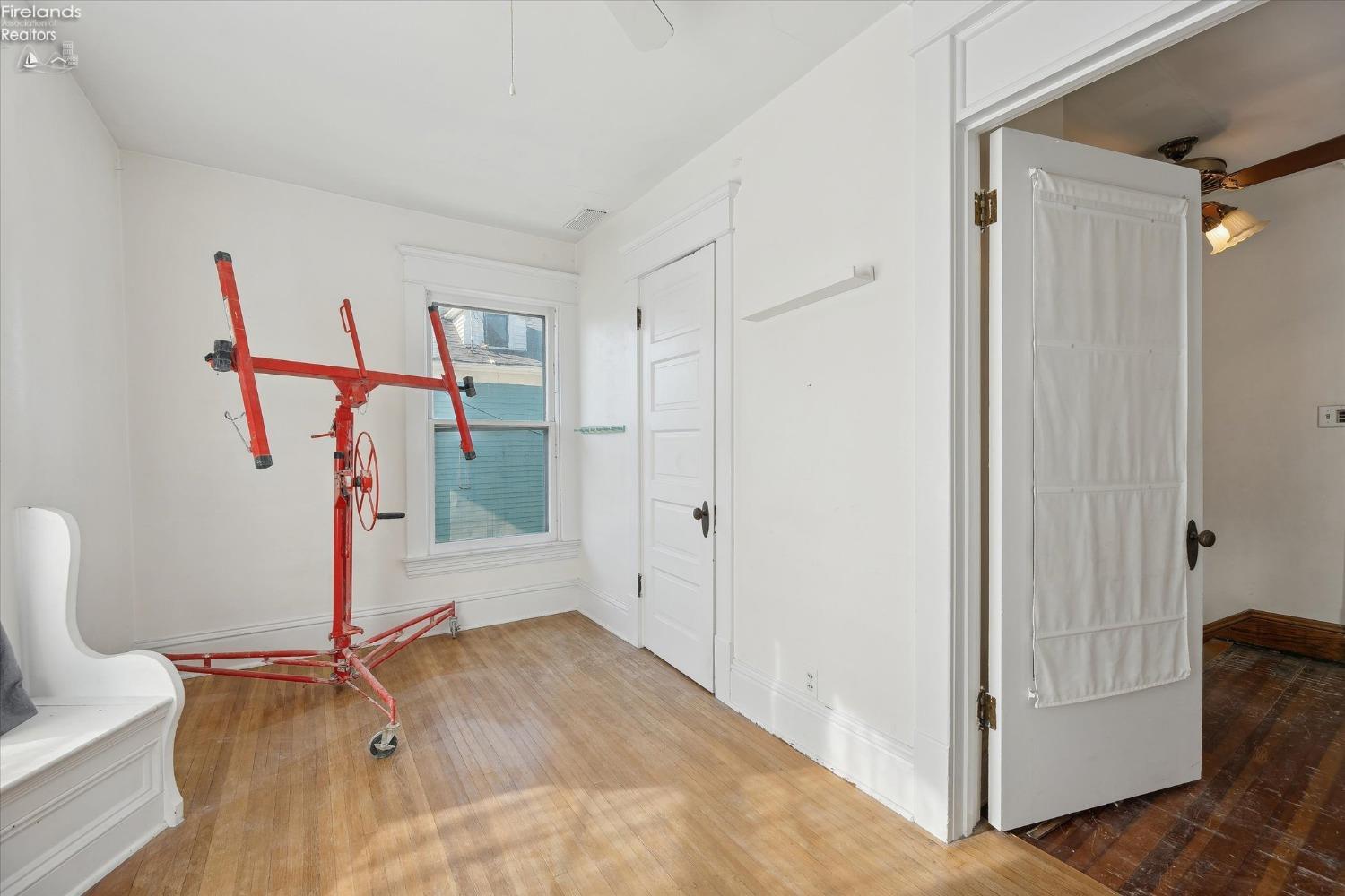 521 E 2nd Street